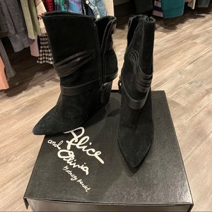 ALICE AND OLIVIA Owen Bootie